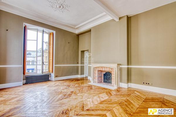 Versailles Notre-Dame Paroisse - Appartement duplex 5 pièces 130.40 m² carrez dernier étage avec terrasse €1 445 000 ** - Référence 25958