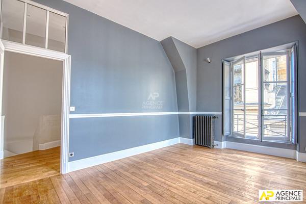 Versailles Notre-Dame Paroisse - Appartement duplex 5 pièces 130.40 m² carrez dernier étage avec terrasse €1 445 000 ** - Référence 25958