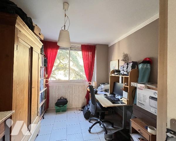 LYON 9EME - Piemente - T4 traversant et lumineux de 88 m² avec loggia 10 m², garage et cave