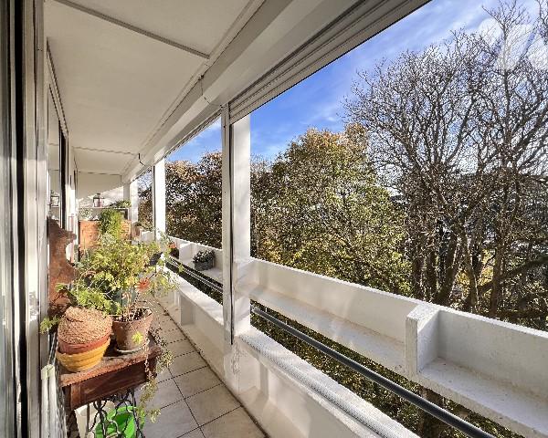 LYON 9EME - Piemente - T4 traversant et lumineux de 88 m² avec loggia 10 m², garage et cave