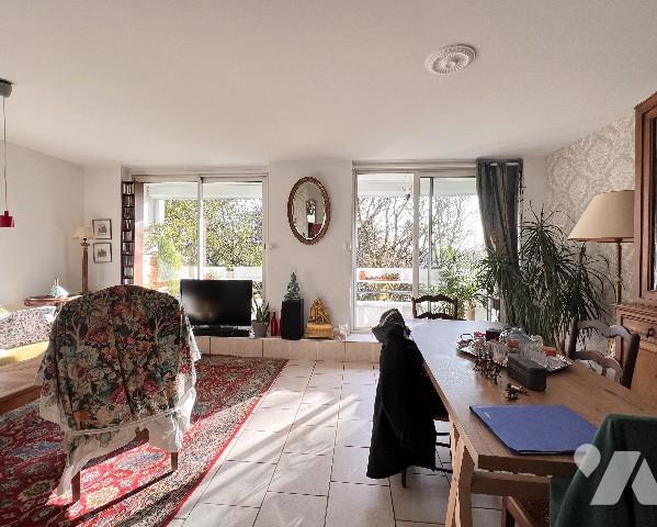 LYON 9EME - Piemente - T4 traversant et lumineux de 88 m² avec loggia 10 m², garage et cave