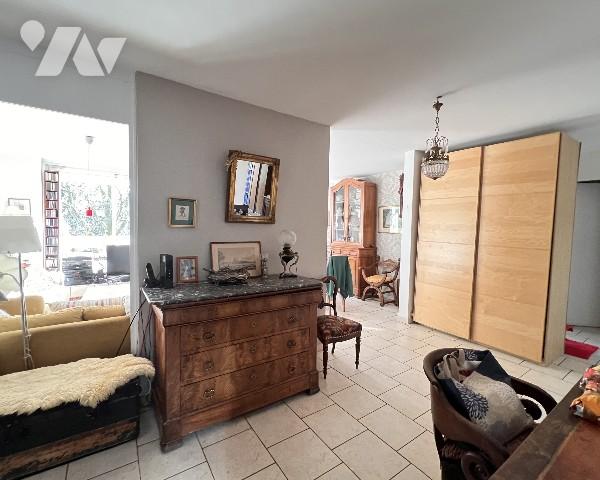 LYON 9EME - Piemente - T4 traversant et lumineux de 88 m² avec loggia 10 m², garage et cave