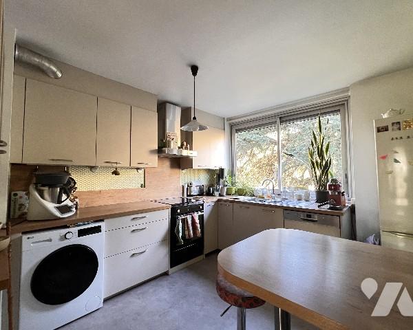 LYON 9EME - Piemente - T4 traversant et lumineux de 88 m² avec loggia 10 m², garage et cave