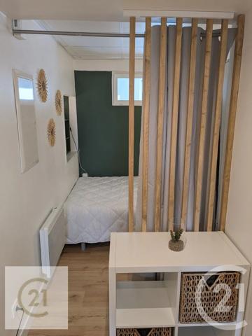 Immeuble à vendre  83 m 2   LASBORDES  - 11
