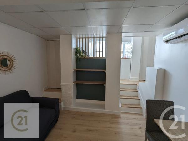 Immeuble à vendre  83 m 2   LASBORDES  - 11