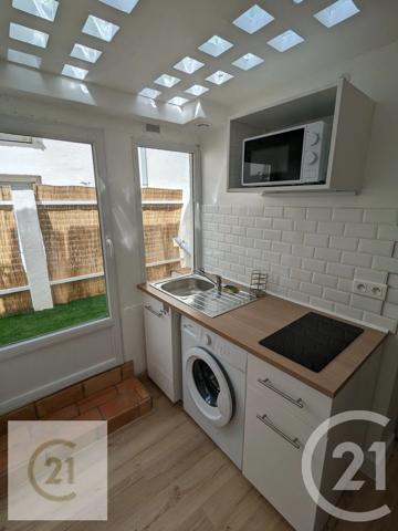 Immeuble à vendre  83 m 2   LASBORDES  - 11