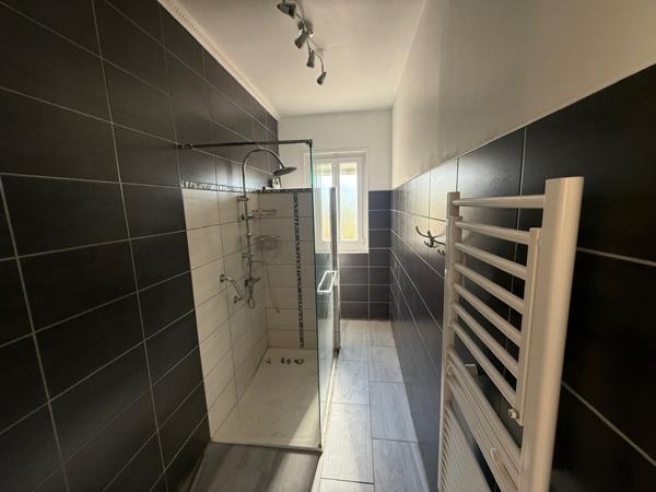 Crécy-la-Chapelle (77580) PLAIN PIED DEUX CHAMBRES EN PARFAIT ETAT !