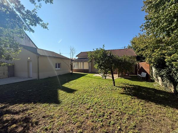 Crécy-la-Chapelle (77580) PLAIN PIED DEUX CHAMBRES EN PARFAIT ETAT !