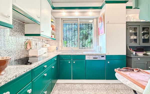 Appartement à vendre    5 pièces • 131 m2 Nice