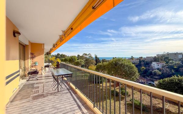 Appartement à vendre    5 pièces • 131 m2 Nice