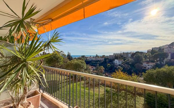 Appartement à vendre    5 pièces • 131 m2 Nice