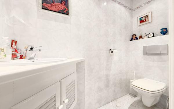 Appartement à vendre    5 pièces • 131 m2 Nice