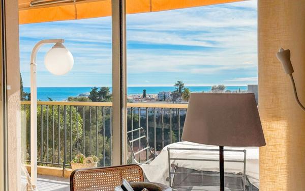 Appartement à vendre    5 pièces • 131 m2 Nice