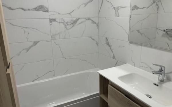 Appartement à louer    3 pièces • 83,81 m2 Bourg-en-Bresse