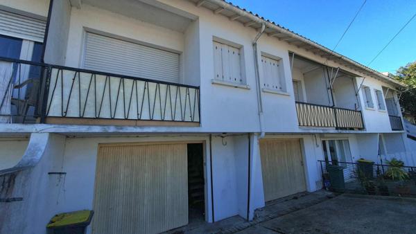 Emplacement rare à deux pas de l'océan, idéal pour projet locatif ou familial !