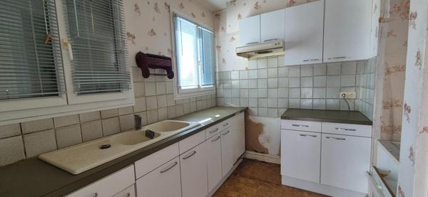 Emplacement rare à deux pas de l'océan, idéal pour projet locatif ou familial !