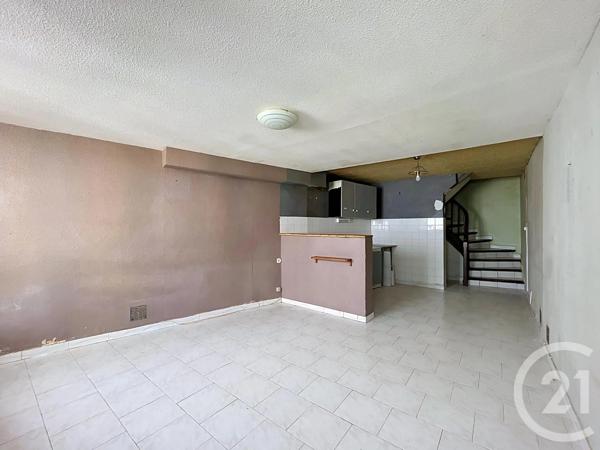 Maison à vendre  4 pièces - 69,83 m 2   MEZE  - 34