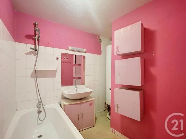 Maison à vendre  4 pièces - 69,83 m 2   MEZE  - 34