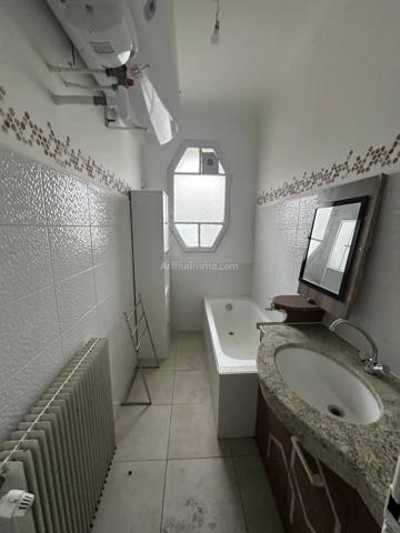 Vente                                                      Maison
                        
                     7 pièces                      160 m2                     à Saint-André-les-Alpes