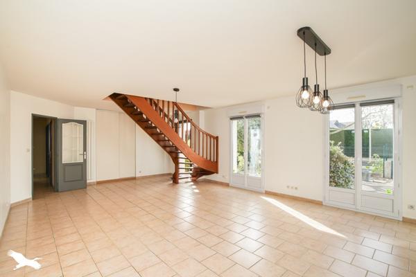 Maison à vendre |  Larçay |  8 pièces | 159 m²