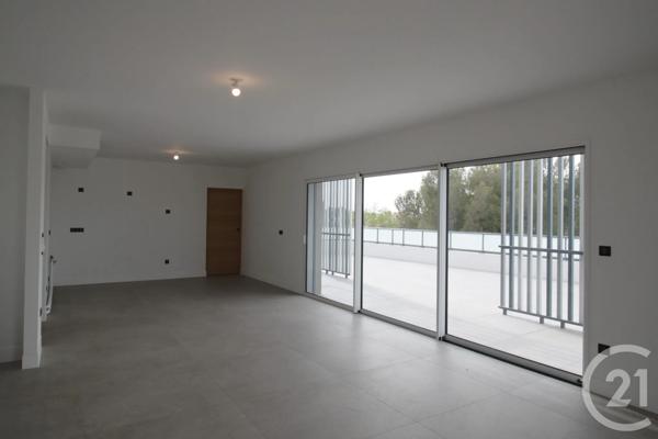 Appartement T4 à vendre  4 pièces - 132,30 m 2   BAILLARGUES  - 34