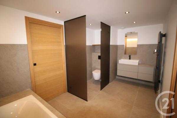 Appartement T4 à vendre  4 pièces - 132,30 m 2   BAILLARGUES  - 34