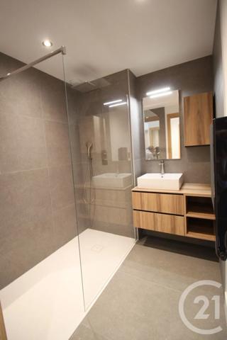 Appartement T4 à vendre  4 pièces - 132,30 m 2   BAILLARGUES  - 34