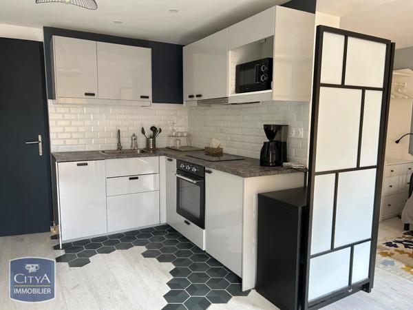 Appartement à louer 1 pièce 24m² Saint-Étienne (42000)