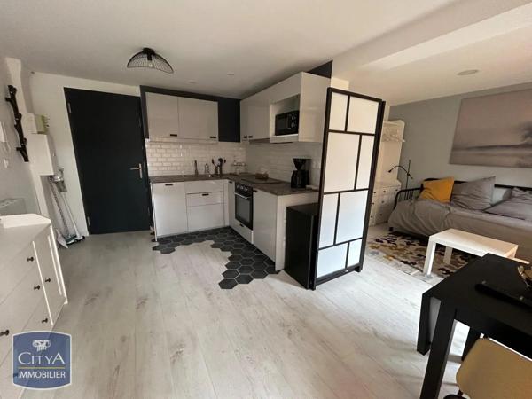 Appartement à louer 1 pièce 24m² Saint-Étienne (42000)