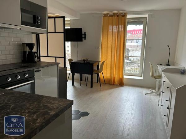 Appartement à louer 1 pièce 24m² Saint-Étienne (42000)