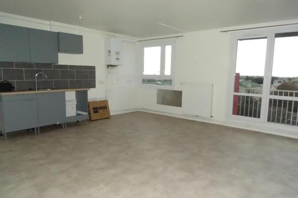 Appartement à FOUGERES, 35300 - 4 pièces 78m²