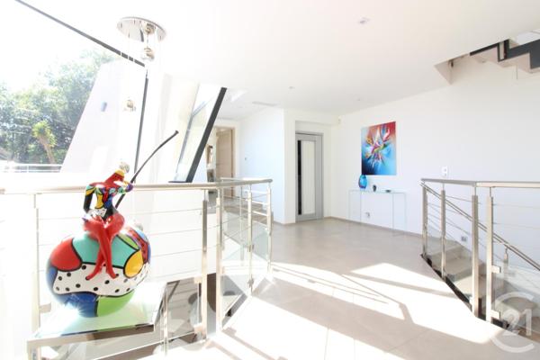 Maison à vendre  6 pièces - 335 m2 MENTON - 06