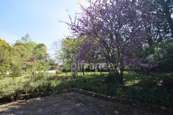 Maison de 144m2 - 3 chambres - véranda - piscine - jardin - garage à TOMBEBOEUF (47)