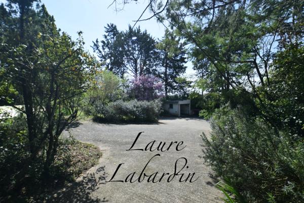Maison de 144m2 - 3 chambres - véranda - piscine - jardin - garage à TOMBEBOEUF (47)
