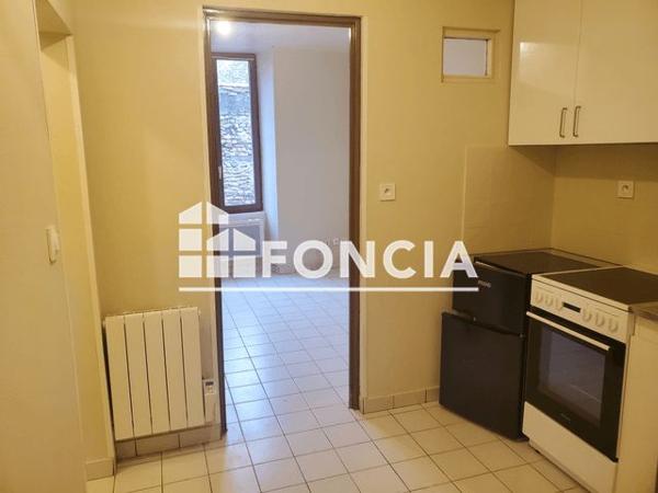 Location Studio 24.45 m² - Pussay 91740