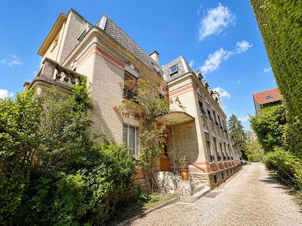 Demeure de prestige Fontenay Sous Bois 324.88 m2