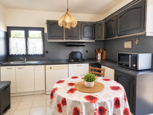 RARE, Madrague de Gignac, maison avec vue et accès mer à pied.