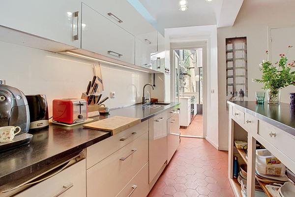 A VENDRE à DRAGUIGNAN Élégante bâtisse de caractère du XIXème siècle avec piscine et jardin au coeur de la ville
