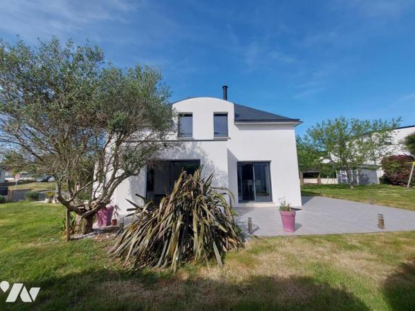 MAISON 144M² SUR UNE PARCELLE DE 716M² 