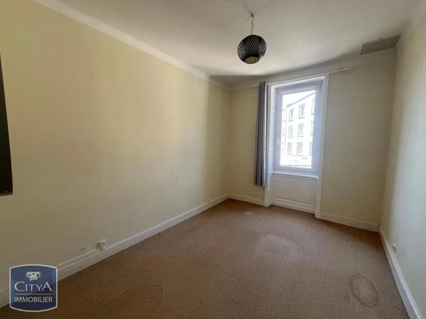 Appartement à louer 5 pièces 166.43m²