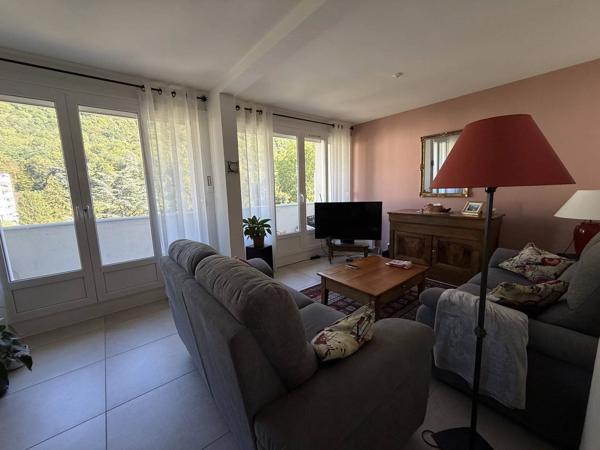 SAINT-MARTIN-D’HÈRES – T4 TRAVERSANT, LUMINEUX ET VUE DÉGAGÉE