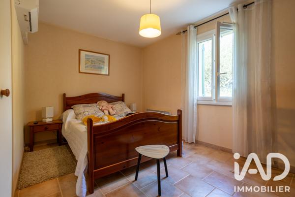Maison à vendre 5 pièces 123 m² Rochefort-du-Gard