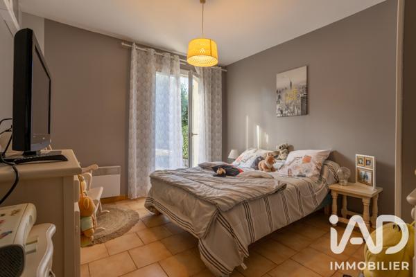 Maison à vendre 5 pièces 123 m² Rochefort-du-Gard