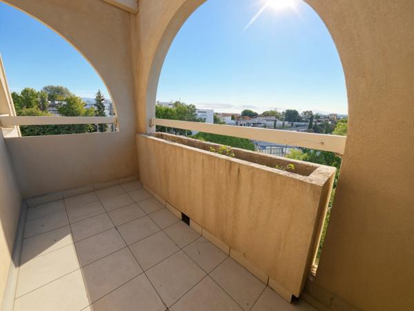 Montpellier (34070) DUPLEX T4 Climatisé avec terrasse, balcons et garage - OVALIE