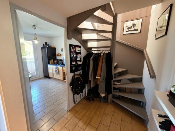 Montpellier (34070) DUPLEX T4 Climatisé avec terrasse, balcons et garage - OVALIE