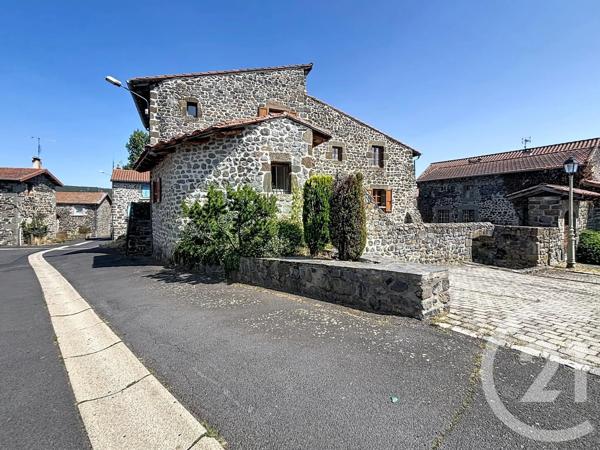 Appartement F3 à vendre  3 pièces - 91,57 m 2   LE PUY EN VELAY  - 43