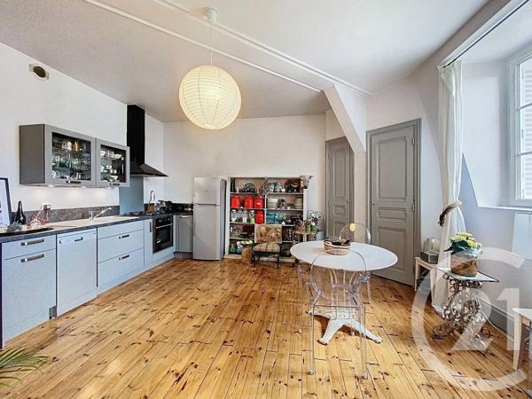 Appartement F3 à vendre  3 pièces - 91,57 m 2   LE PUY EN VELAY  - 43