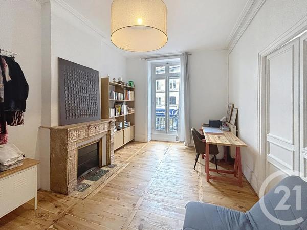 Appartement F3 à vendre  3 pièces - 91,57 m 2   LE PUY EN VELAY  - 43