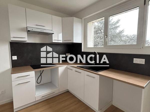 Location Appartement 4 pièces 65.5 m² - RUE ALBERT CAMUS Le Passage D'agen 47520