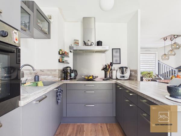 Lille Wazemmes – Appartement duplex 3 chambres avec terrasse et parking